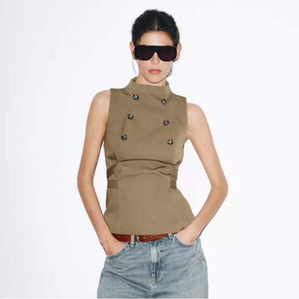 Buttoned top